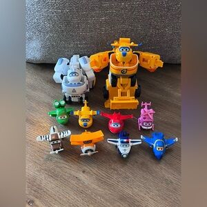 Super Wings Transform-a-Bots 5" & 2” Transforming Plane Airplane Lot of 12